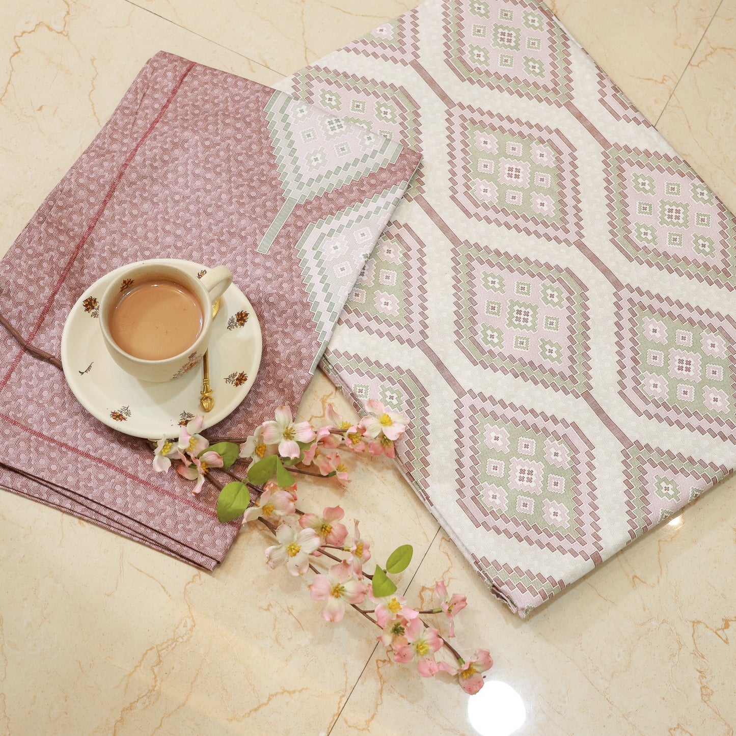Reshkala Fine Yarn 100% Cotton 300 TC Medley Collection Sateen Weave Print Bedsheet King Size Bliss Design with 2 pillow covers