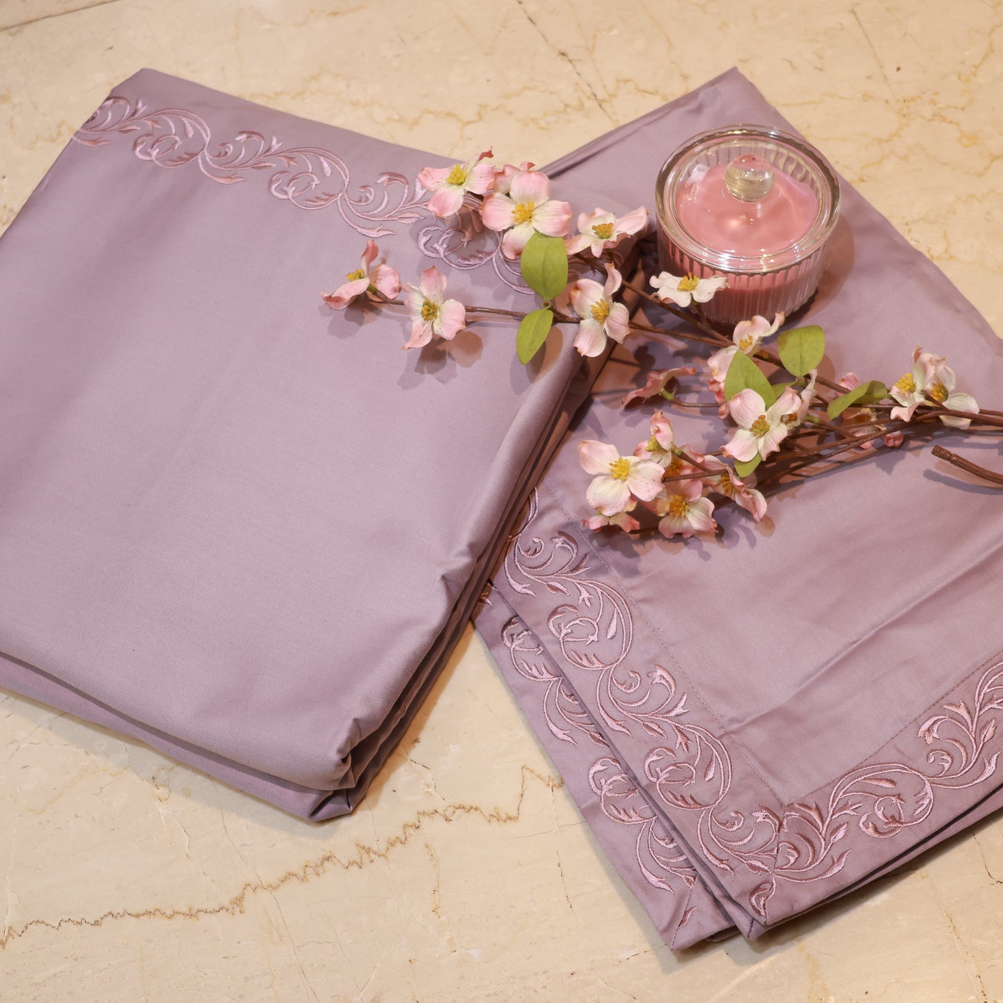 Reshkala Fine Yarn 100% Cotton 400 TC Kalakari Collection Double Stitch Embroidery Bedsheet King Size Lavender color with 2 pillow covers