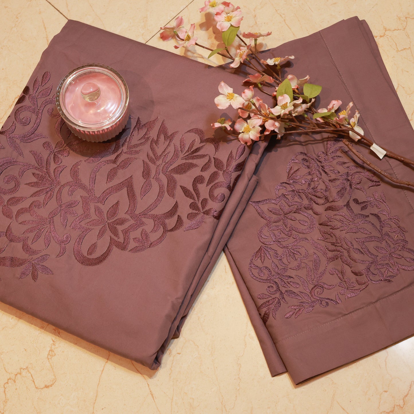 Reshkala Fine Yarn 100% Cotton 400 TC Kalakari Collection Double Stitch Embroidery Bedsheet King Size Mauve color with 2 pillow covers