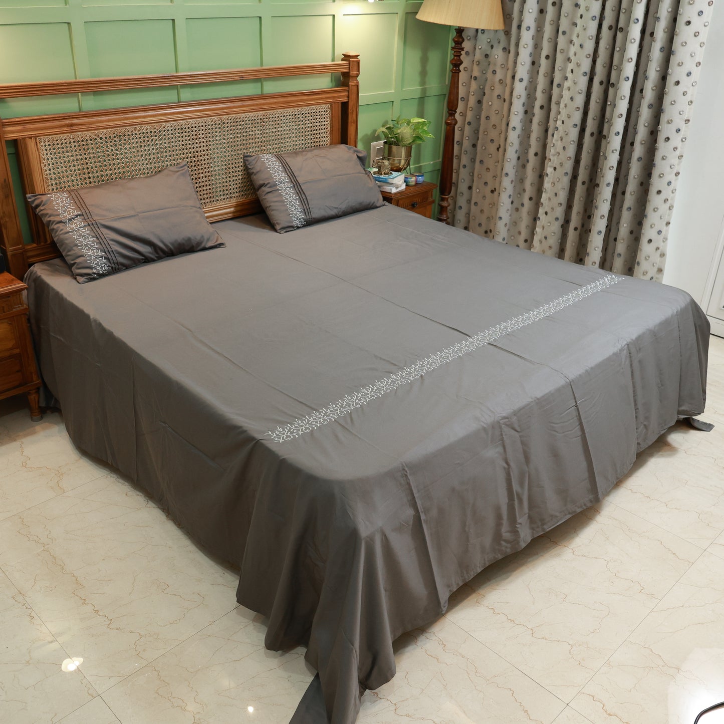 Reshkala Fine Yarn 100% Cotton 400 TC Kalakari Collection Double Stitch Embroidery Bedsheet King Size Charcoal Grey color with 2 pillow covers