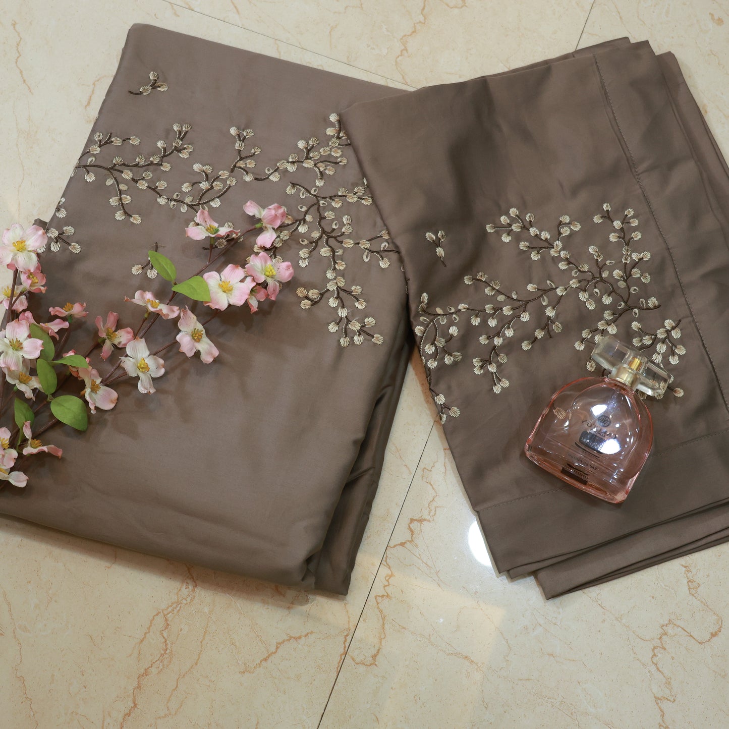 Reshkala Fine Yarn 100% Cotton 400 TC Kalakari Collection Double Stitch Embroidery Bedsheet King Size Mocha color with 2 pillow covers